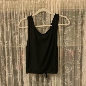 Lululemon Cropped tank top. Tie in front or back.